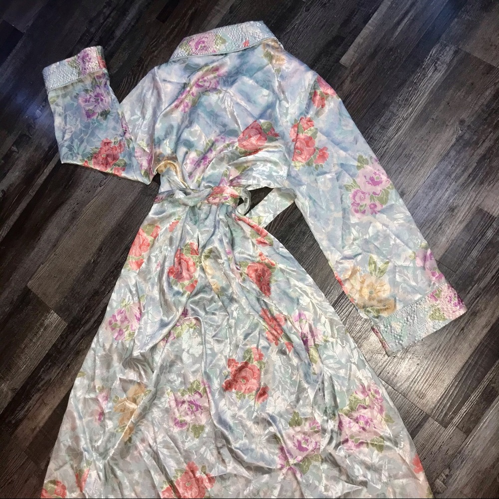 Vtg 80s Neiman Marcus Silk Fairycore/Cottagecore Coquette Lolita Floral Robe - Picture 13 of 14